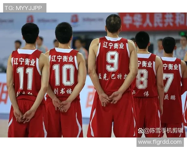 杭州篮球队盯防策略分析与比赛表现的得失总结